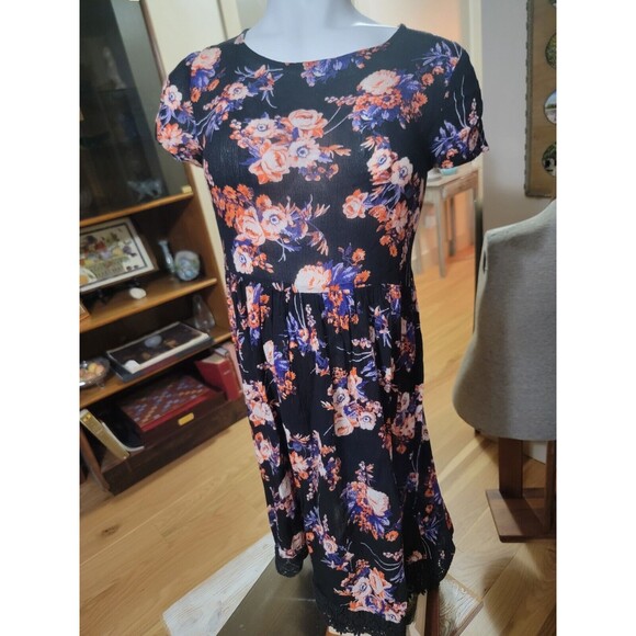 NEW LOOK casual summer cover-up/ dress, black w/ floral, US 4 UK 8 - Picture 5 of 15